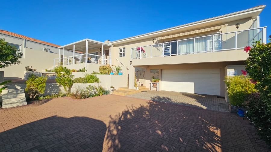 3 Bedroom Property for Sale in Port Owen Western Cape